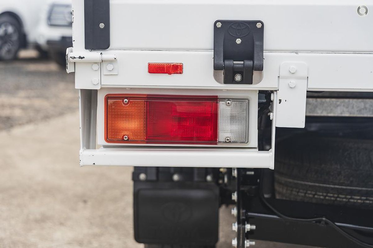 2020 Toyota Hilux SR5 GUN126R 4X4