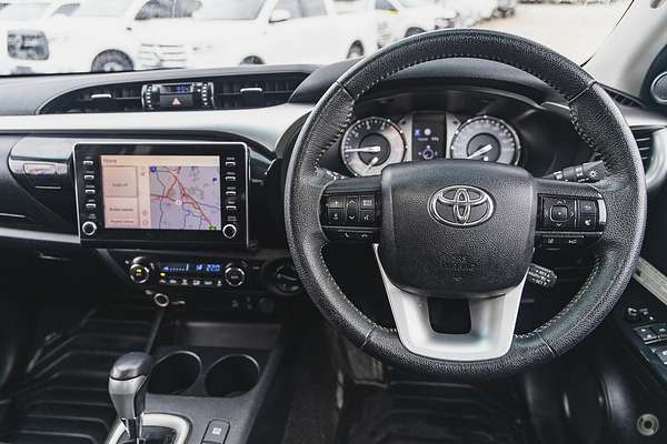 2020 Toyota Hilux SR5 GUN126R 4X4