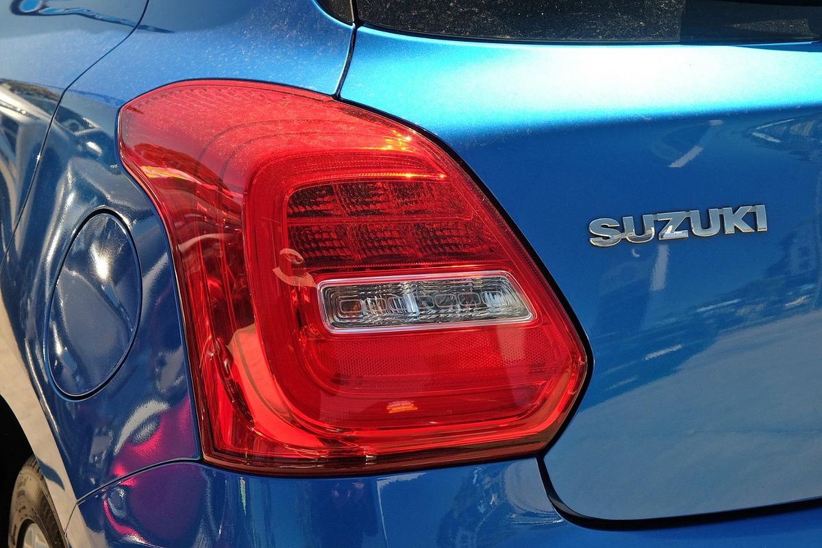 2018 Suzuki Swift GL Navigator Safety Pack AZ