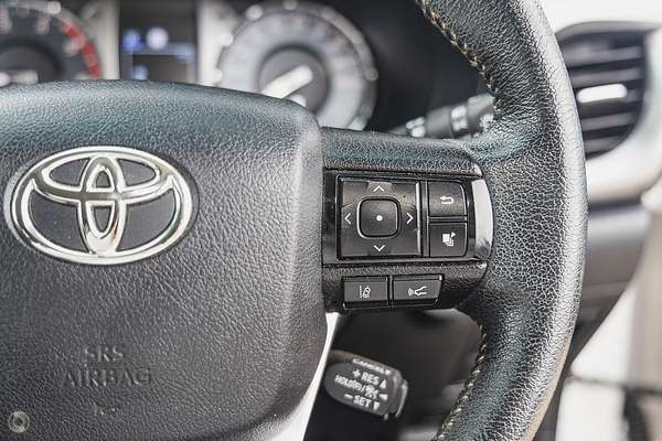 2020 Toyota Hilux SR5 GUN126R 4X4