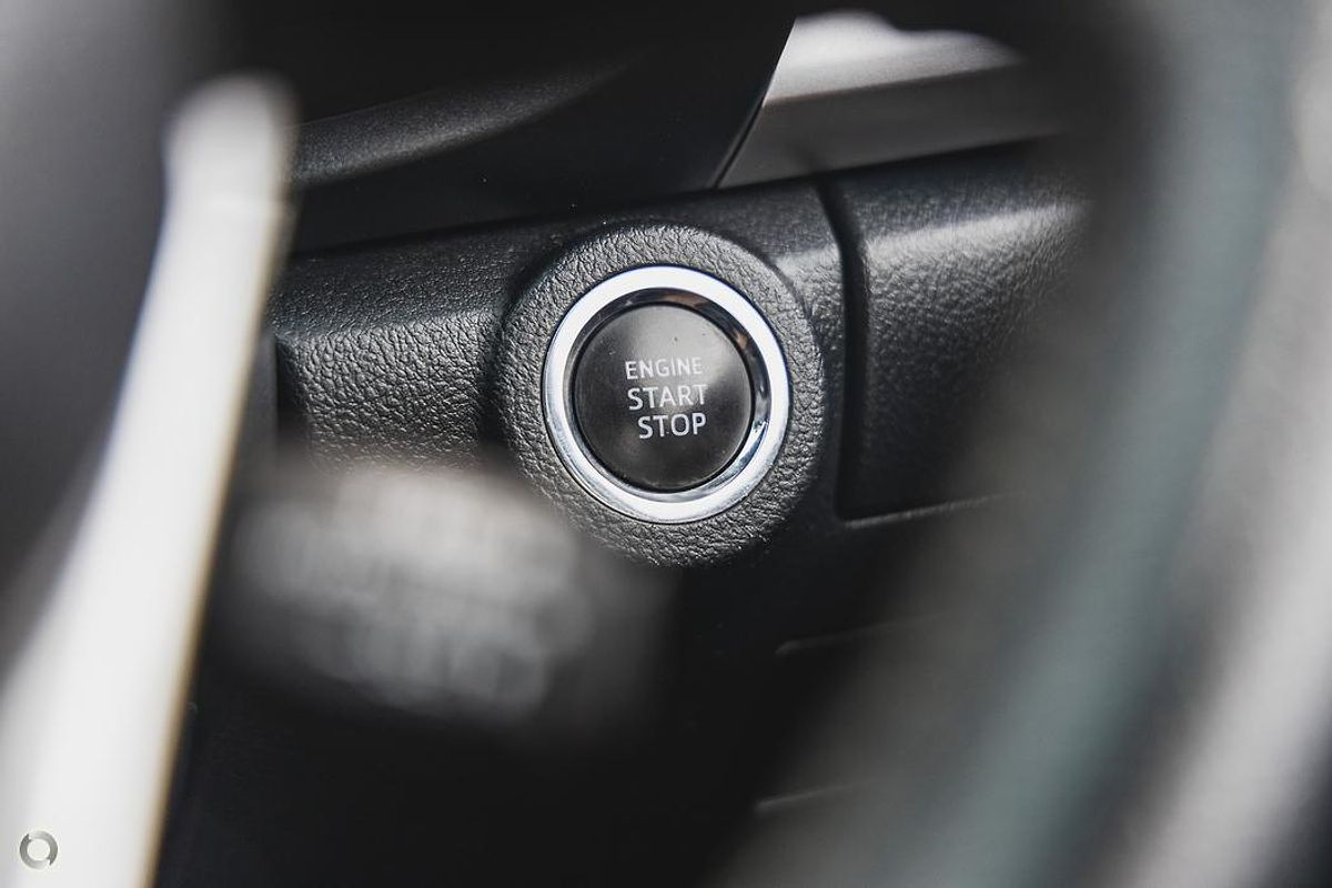 2020 Toyota Hilux SR5 GUN126R 4X4