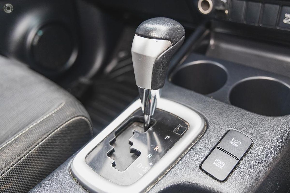 2020 Toyota Hilux SR5 GUN126R 4X4