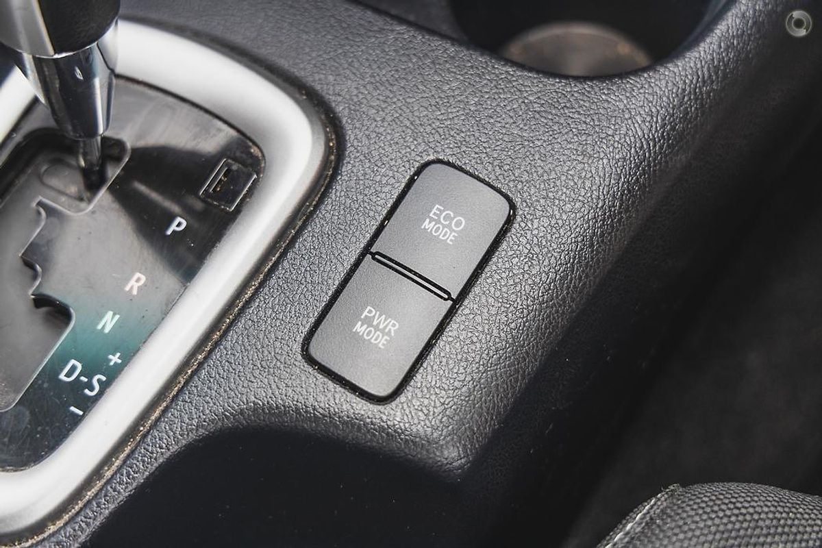 2020 Toyota Hilux SR5 GUN126R 4X4