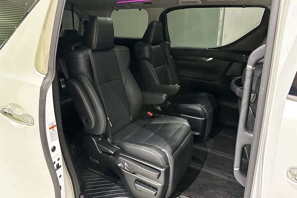 2019 Toyota Alphard SR  AYH30W