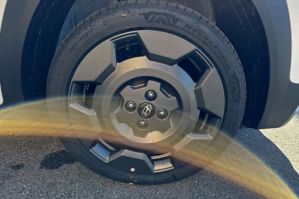 2025 Hyundai INSTER Cross AX.V1