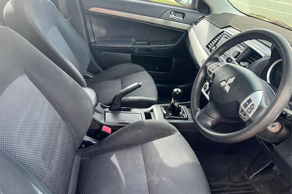 2014 Mitsubishi Lancer ES Sport CJ