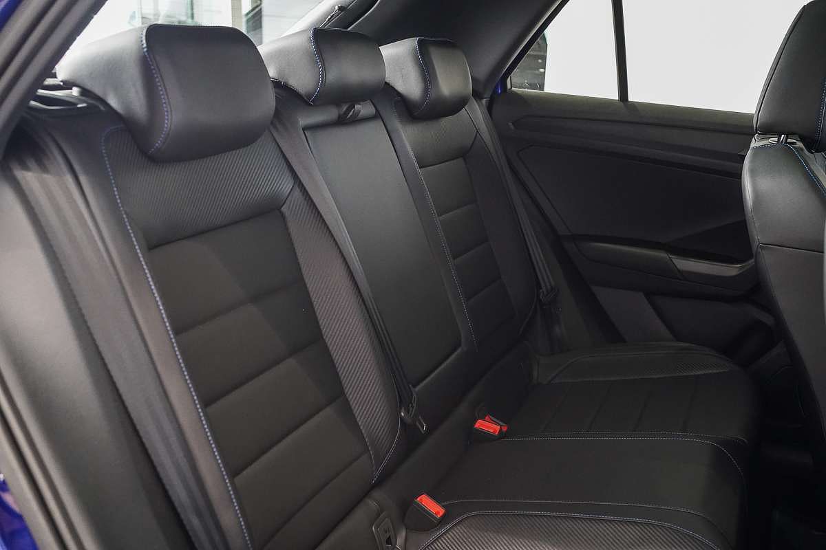 2025 Volkswagen T-Roc R D11