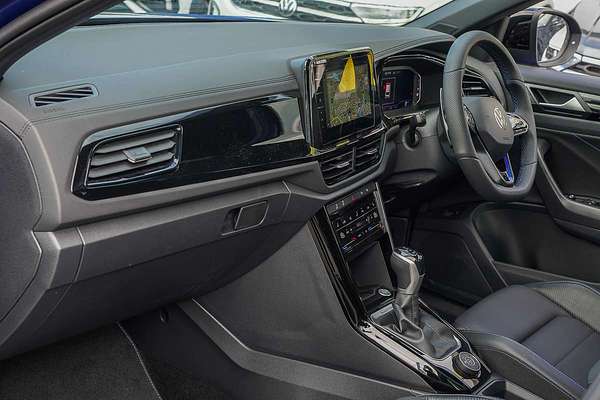 2025 Volkswagen T-Roc R D11