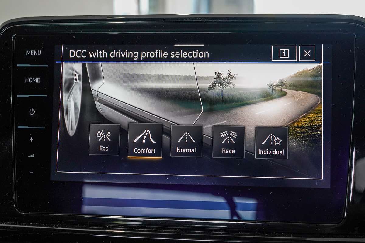 2025 Volkswagen T-Roc R D11