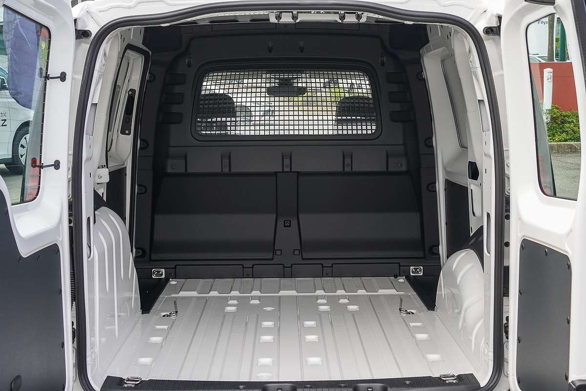 2025 Volkswagen Caddy TSI220 5 LWB