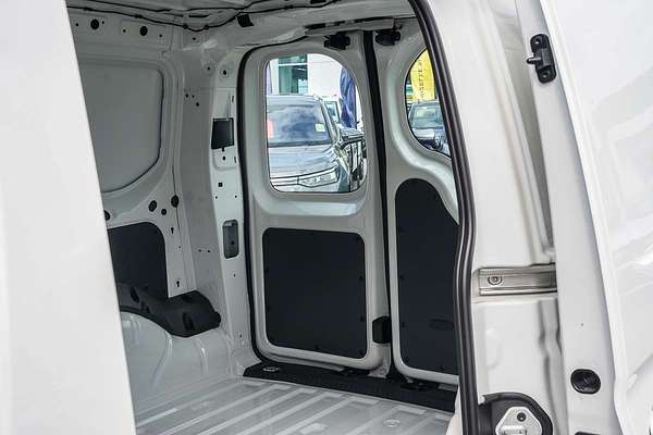 2025 Volkswagen Caddy TSI220 5 LWB