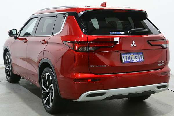 2024 Mitsubishi Outlander Exceed ZM