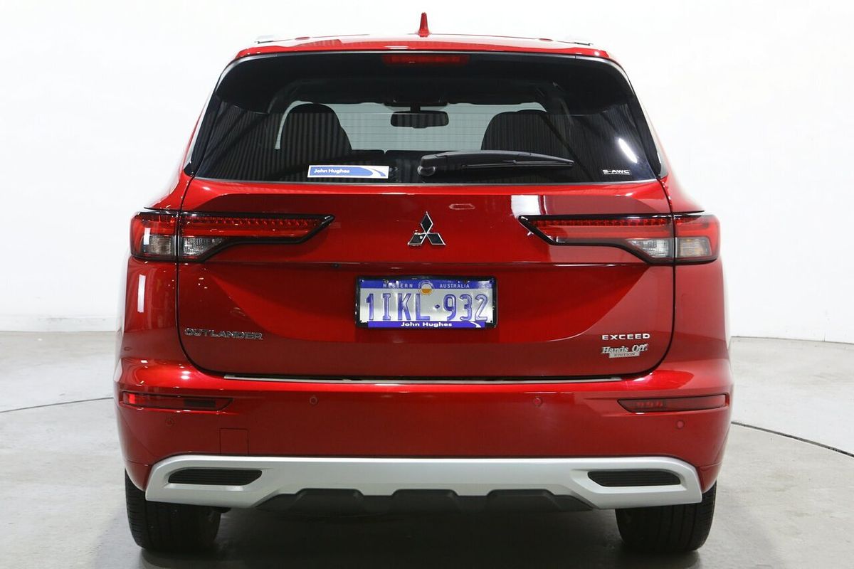 2024 Mitsubishi Outlander Exceed ZM