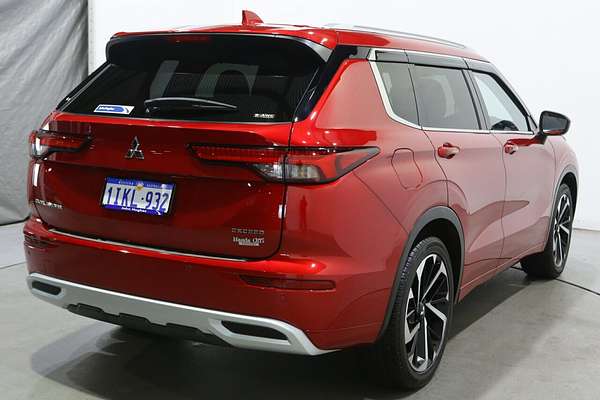 2024 Mitsubishi Outlander Exceed ZM