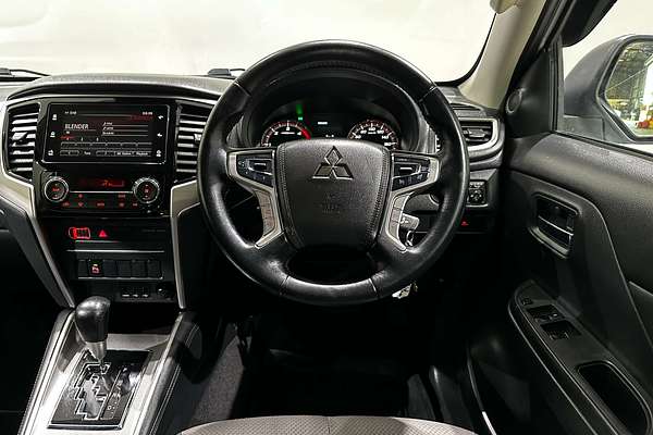 2021 Mitsubishi Triton GLX-R MR 4X4