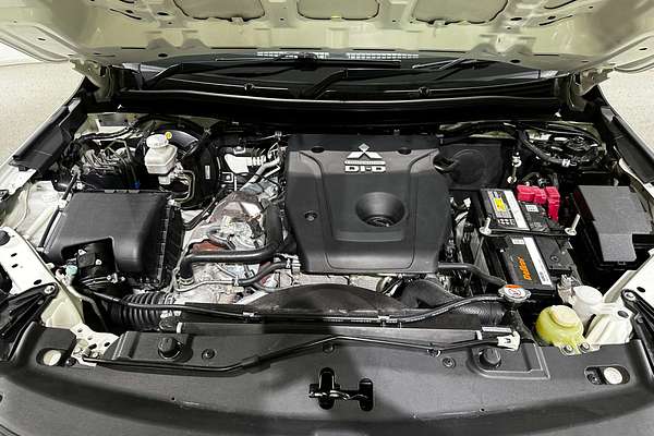 2021 Mitsubishi Triton GLX-R MR 4X4