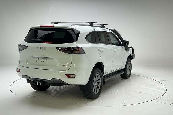 2022 Isuzu MU-X LS-U
