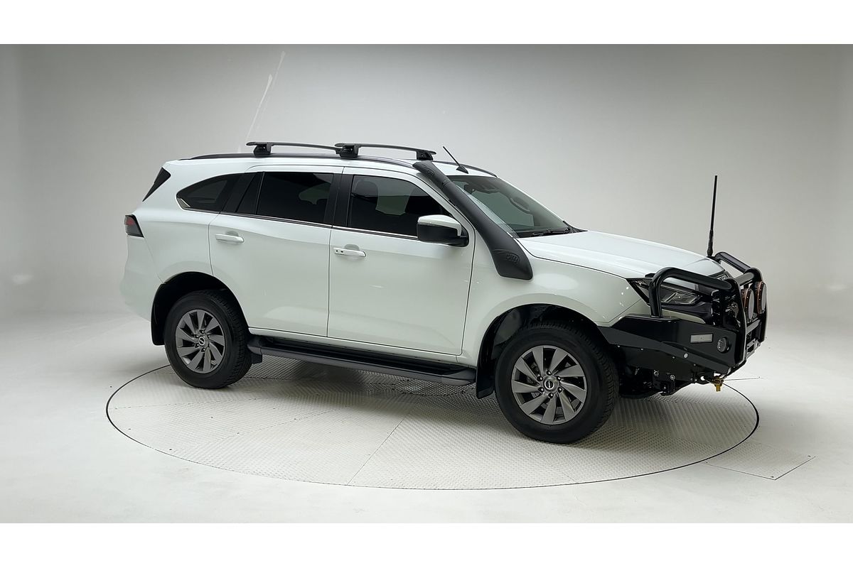 2022 Isuzu MU-X LS-U