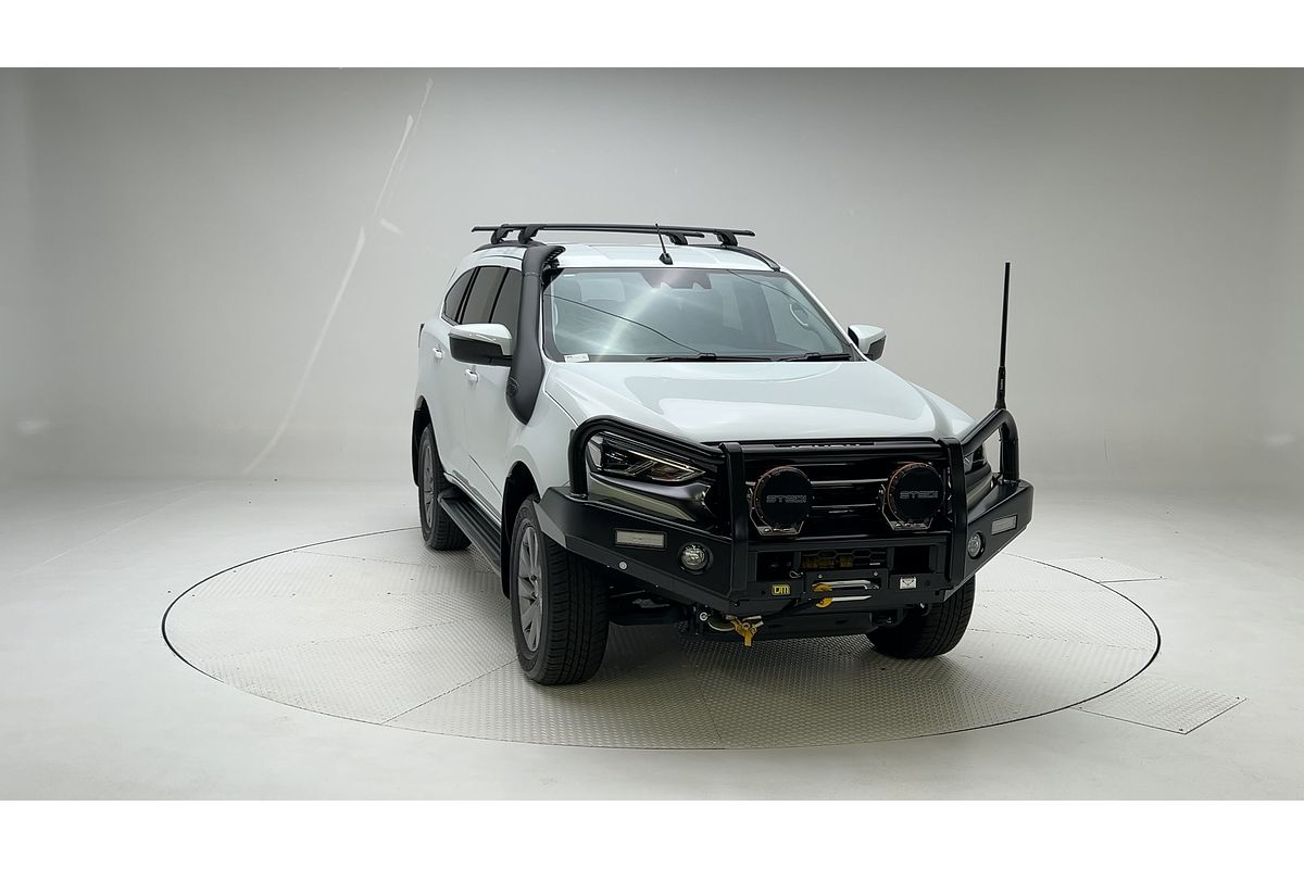 2022 Isuzu MU-X LS-U