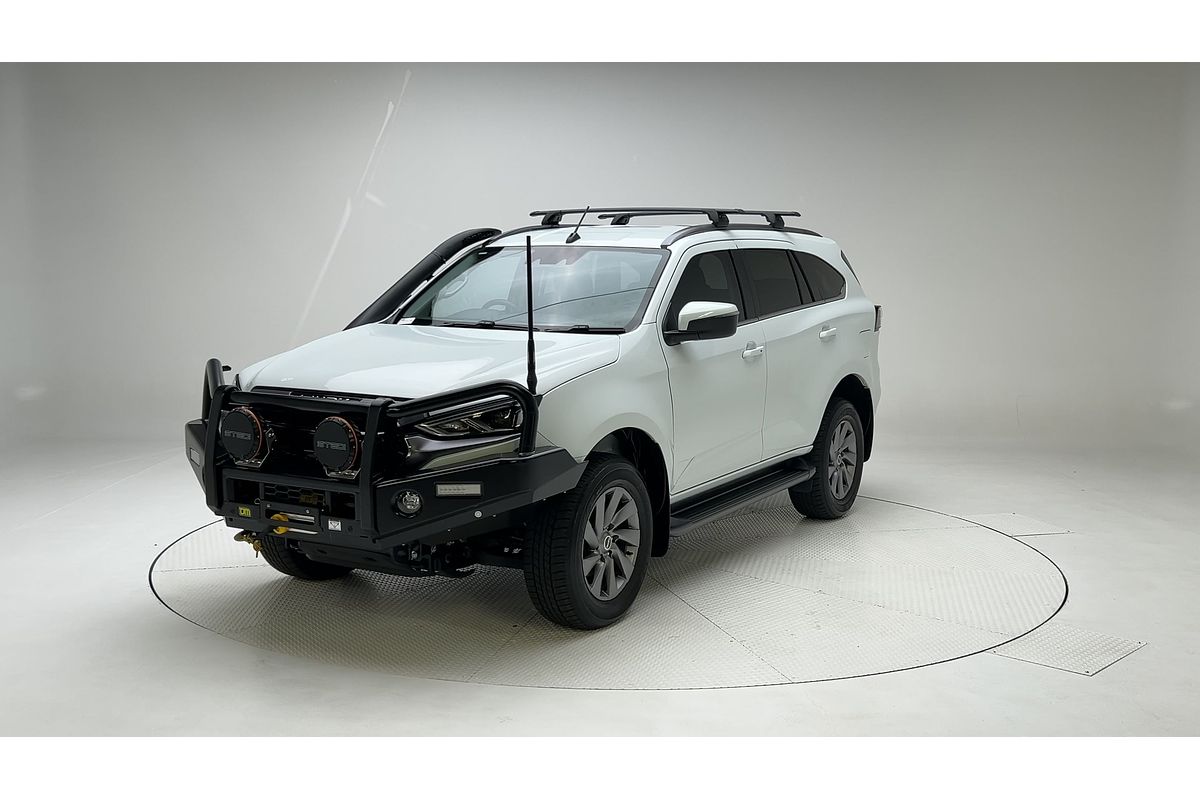 2022 Isuzu MU-X LS-U
