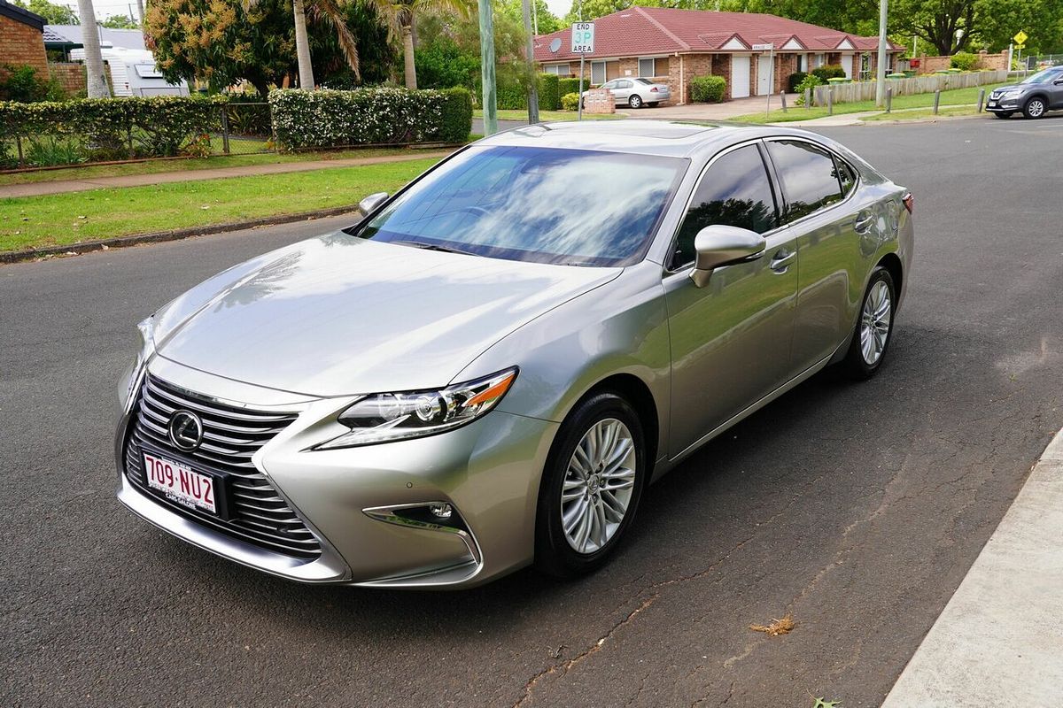 2016 Lexus ES Luxury GSV60R MY16