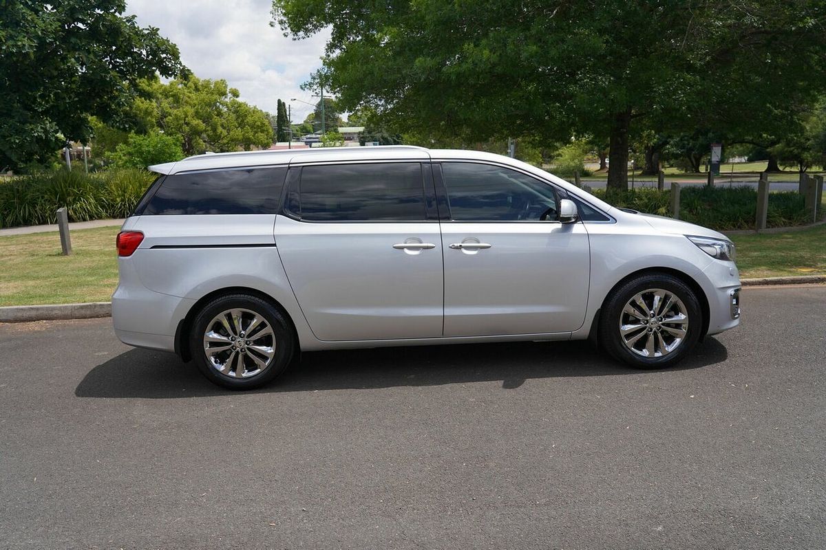 2018 Kia Carnival Platinum YP