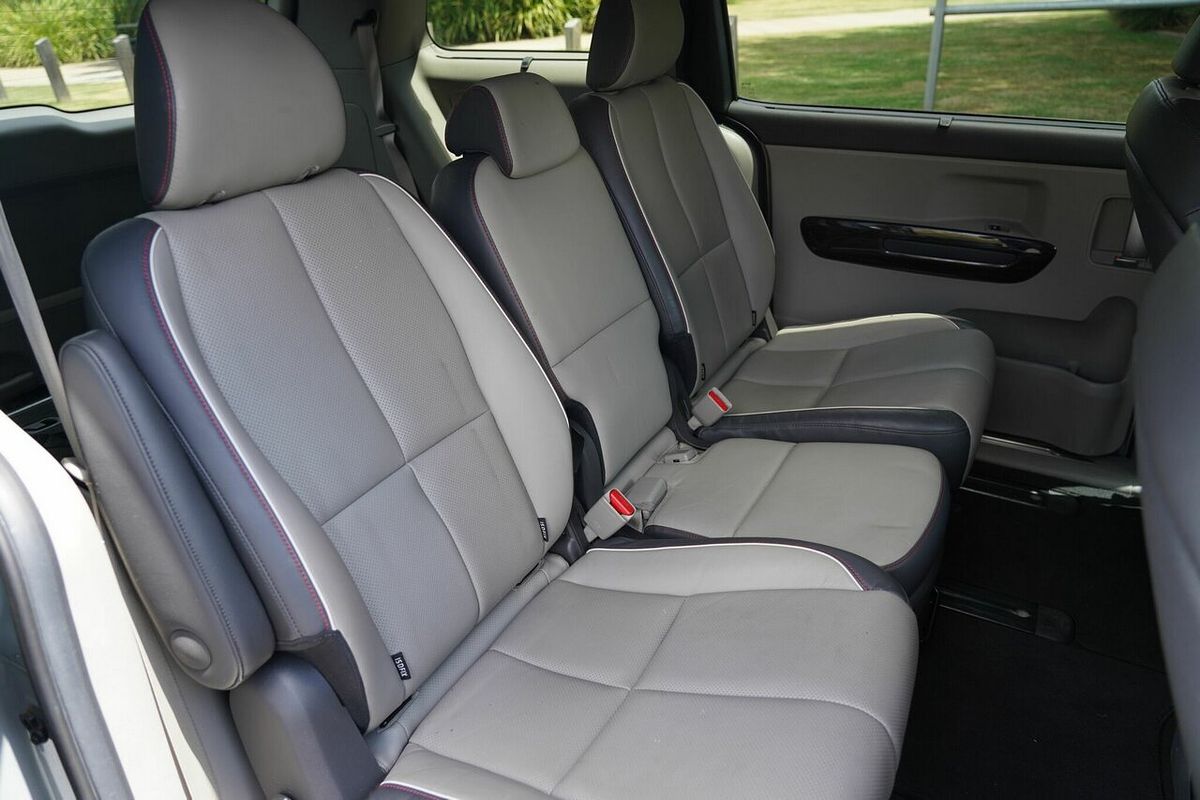 2018 Kia Carnival Platinum YP