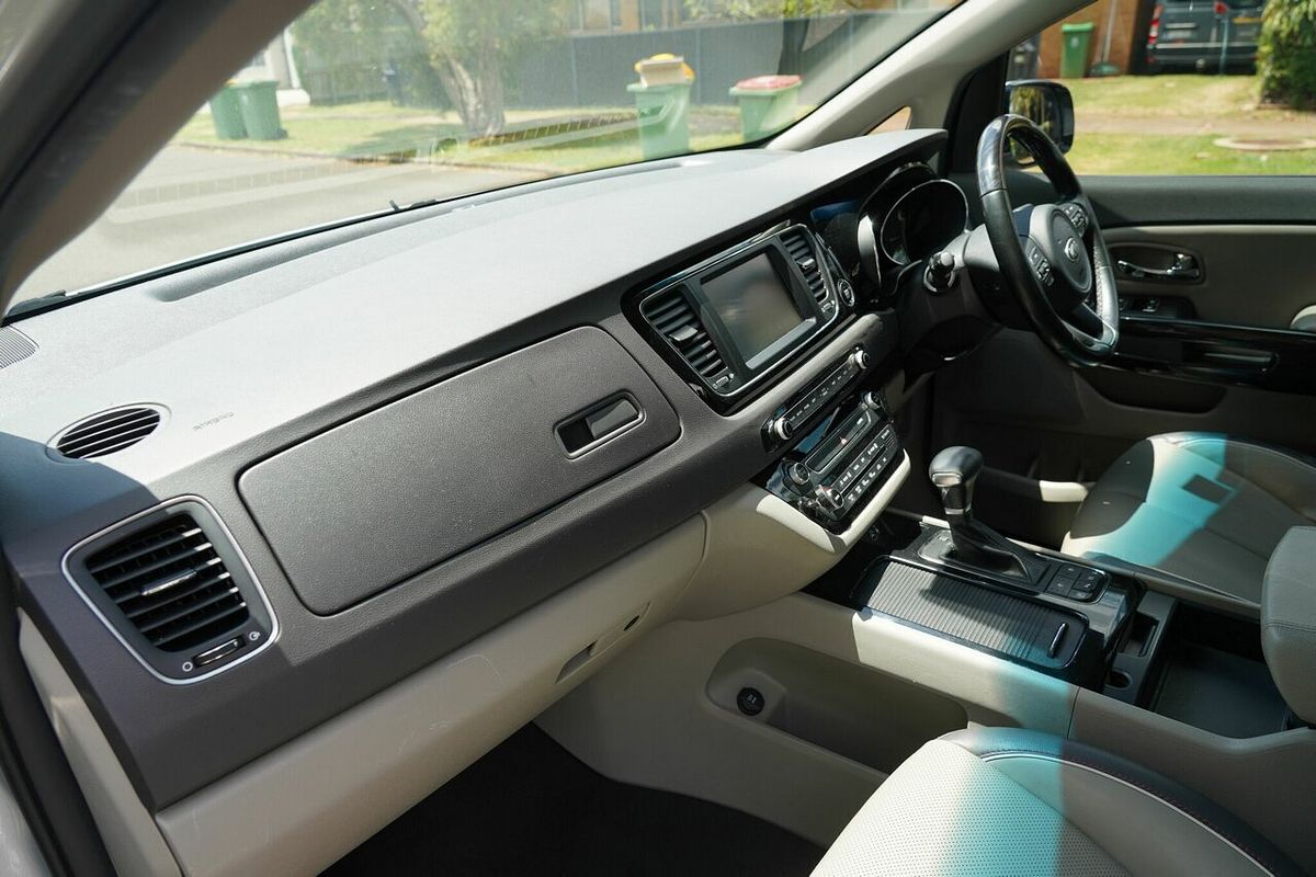 2018 Kia Carnival Platinum YP