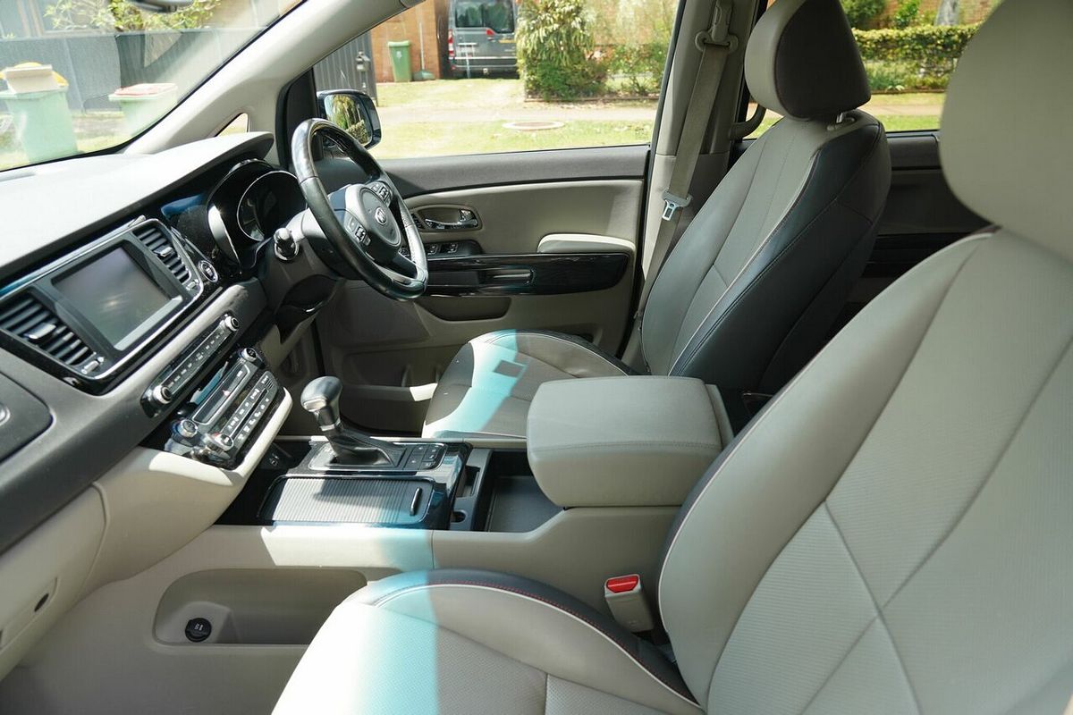 2018 Kia Carnival Platinum YP