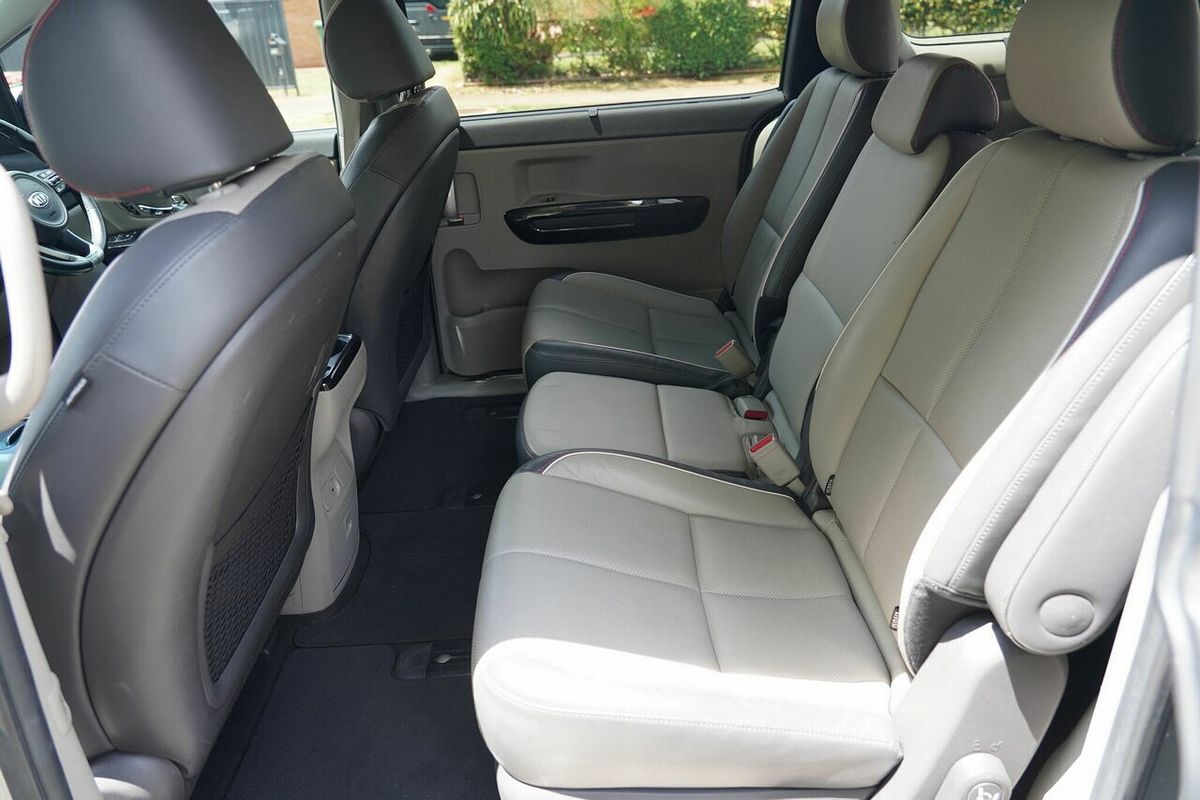 2018 Kia Carnival Platinum YP