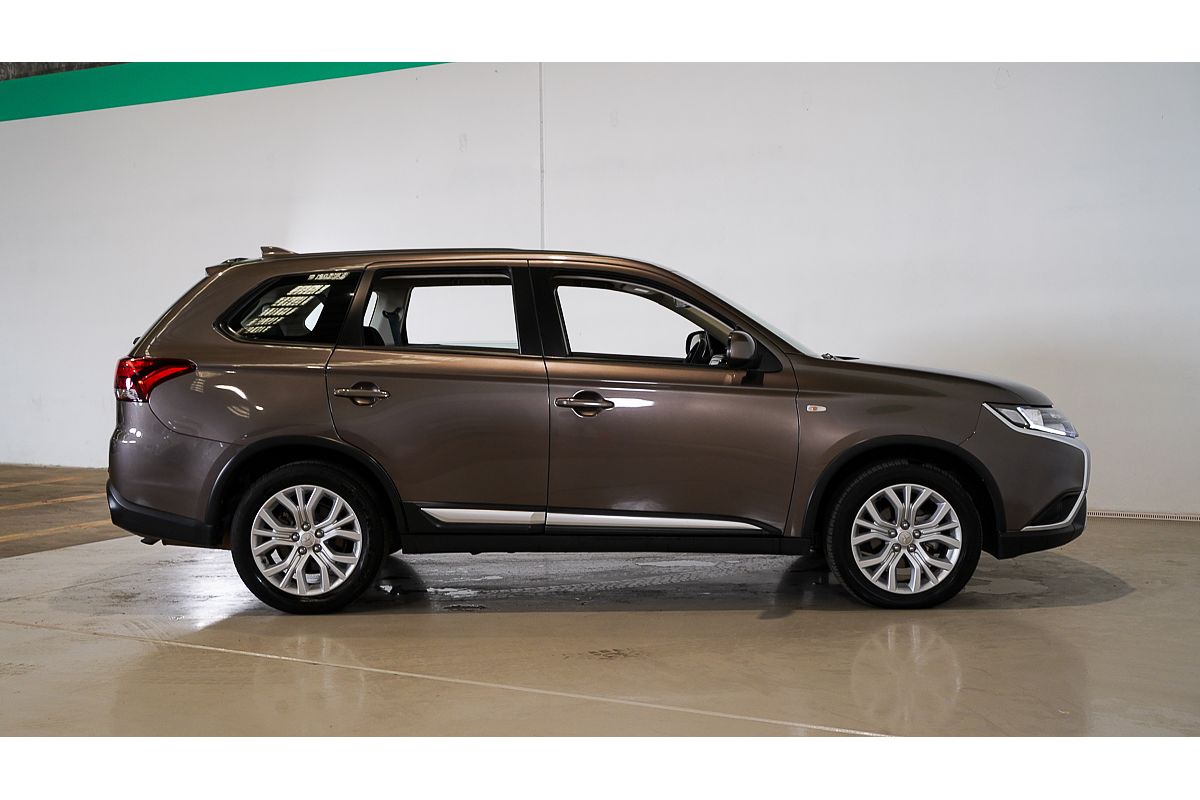 2021 Mitsubishi Outlander ES ZL