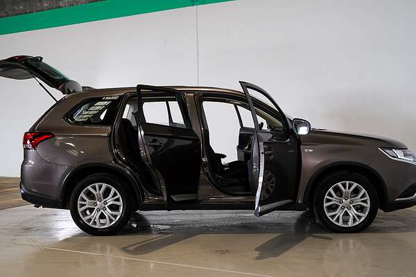 2021 Mitsubishi Outlander ES ZL