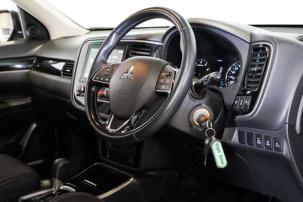 2021 Mitsubishi Outlander ES ZL