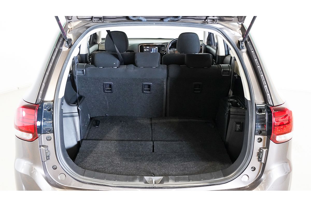 2021 Mitsubishi Outlander ES ZL