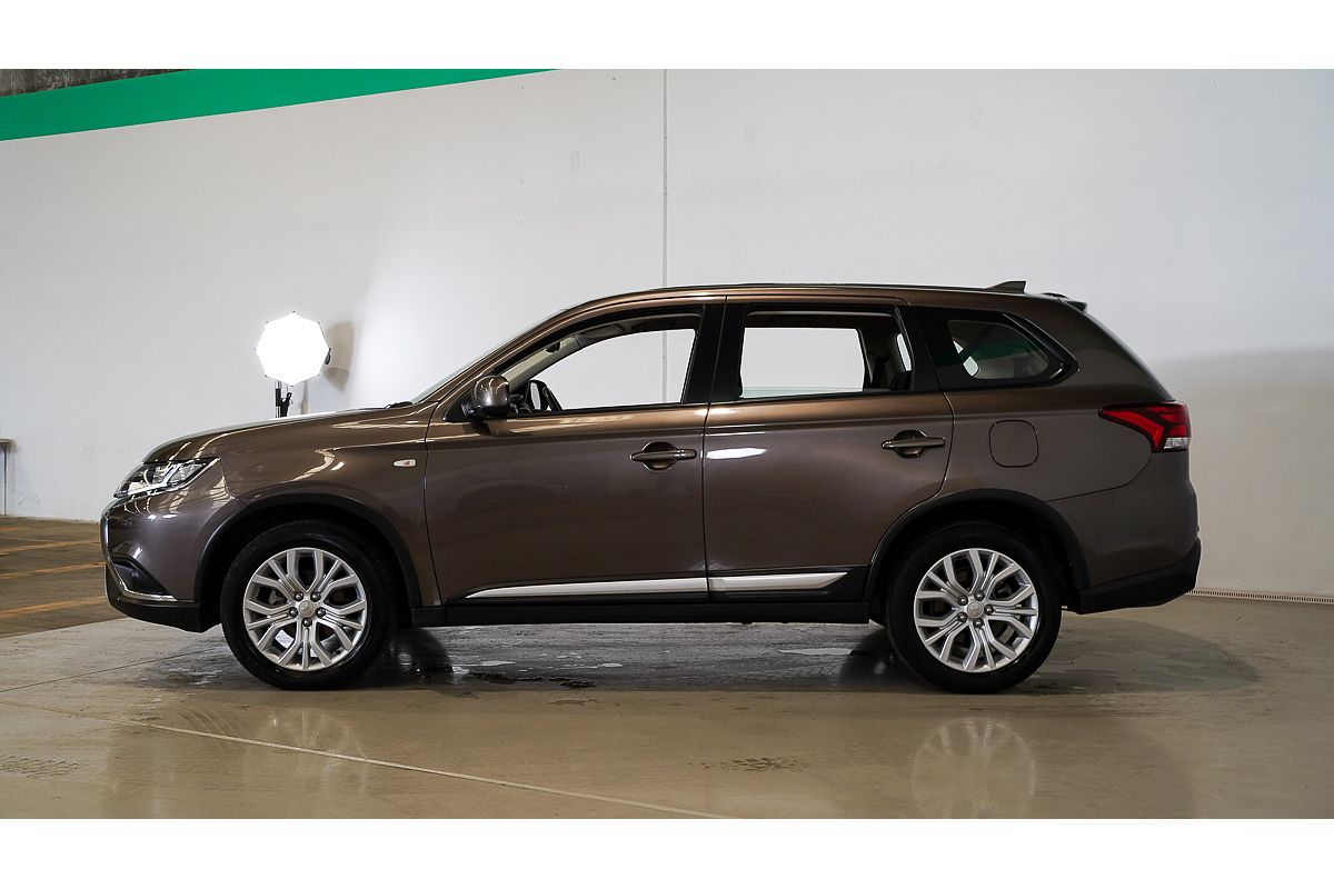 2021 Mitsubishi Outlander ES ZL