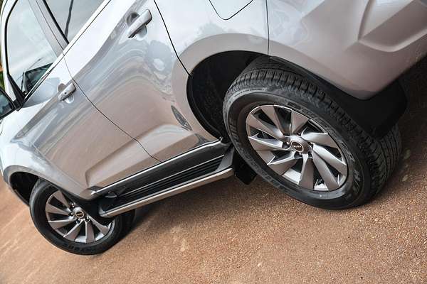 2022 Isuzu MU-X LS-U