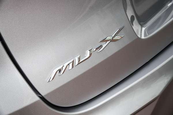 2022 Isuzu MU-X LS-U