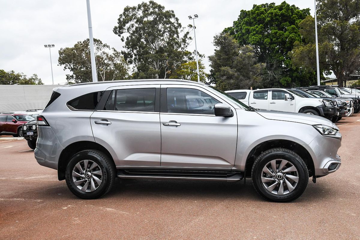 2022 Isuzu MU-X LS-U