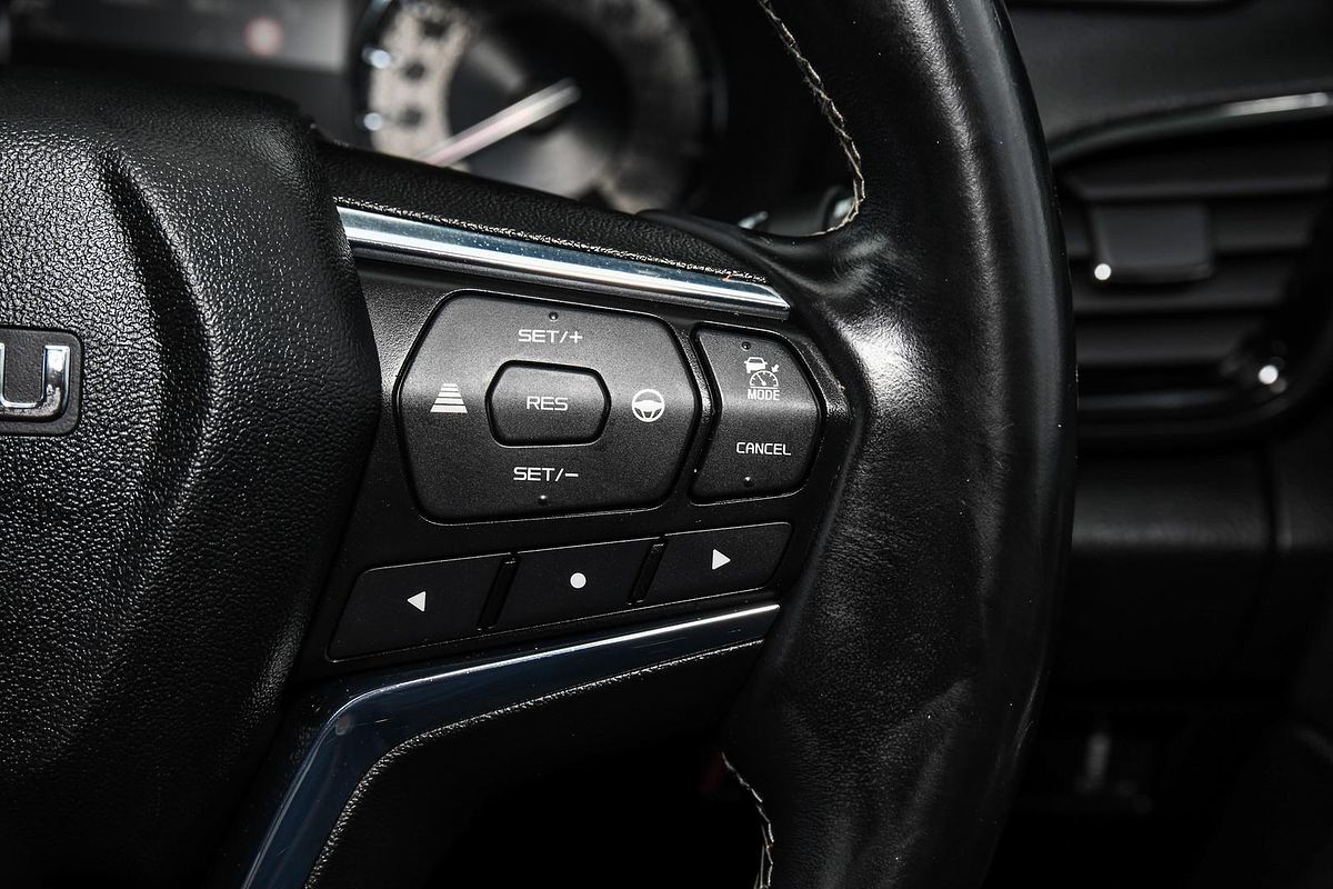 2022 Isuzu MU-X LS-U