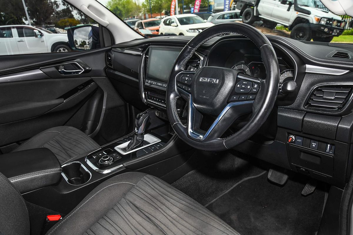 2022 Isuzu MU-X LS-U