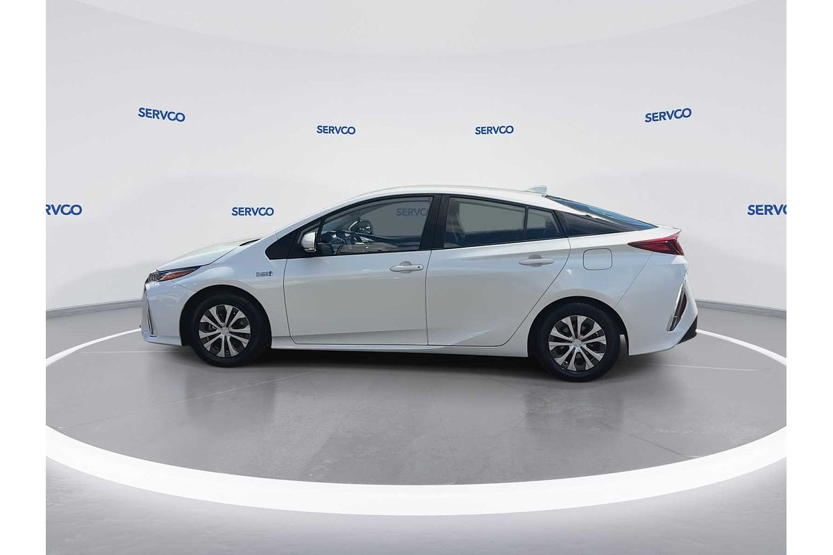 2022 Toyota Prius XLE