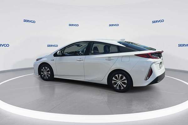 2022 Toyota Prius XLE