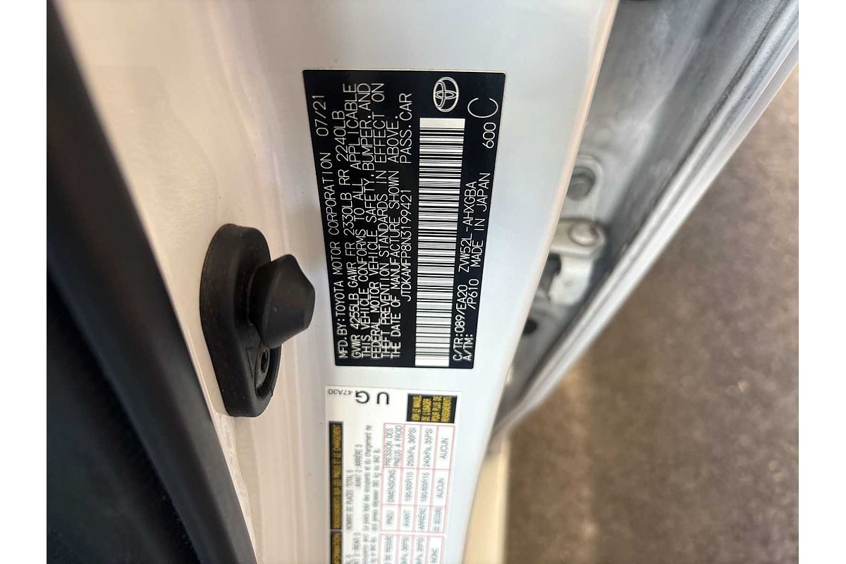 2022 Toyota Prius XLE