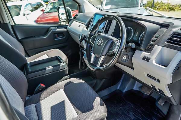 2022 Toyota Hiace Commuter GDH322R ELWB High Roof