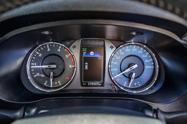 2021 Toyota Hilux SR5 GUN126R 4X4