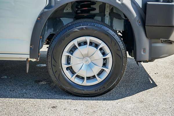 2022 Toyota Hiace Commuter GDH322R ELWB High Roof