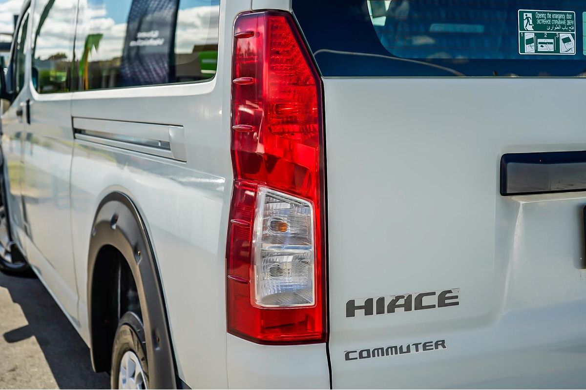 2022 Toyota Hiace Commuter GDH322R ELWB High Roof