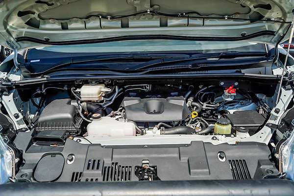 2022 Toyota Hiace Commuter GDH322R ELWB High Roof