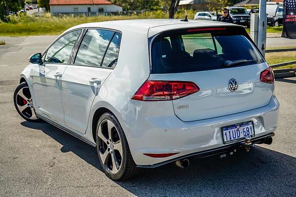 2016 Volkswagen Golf GTI 7