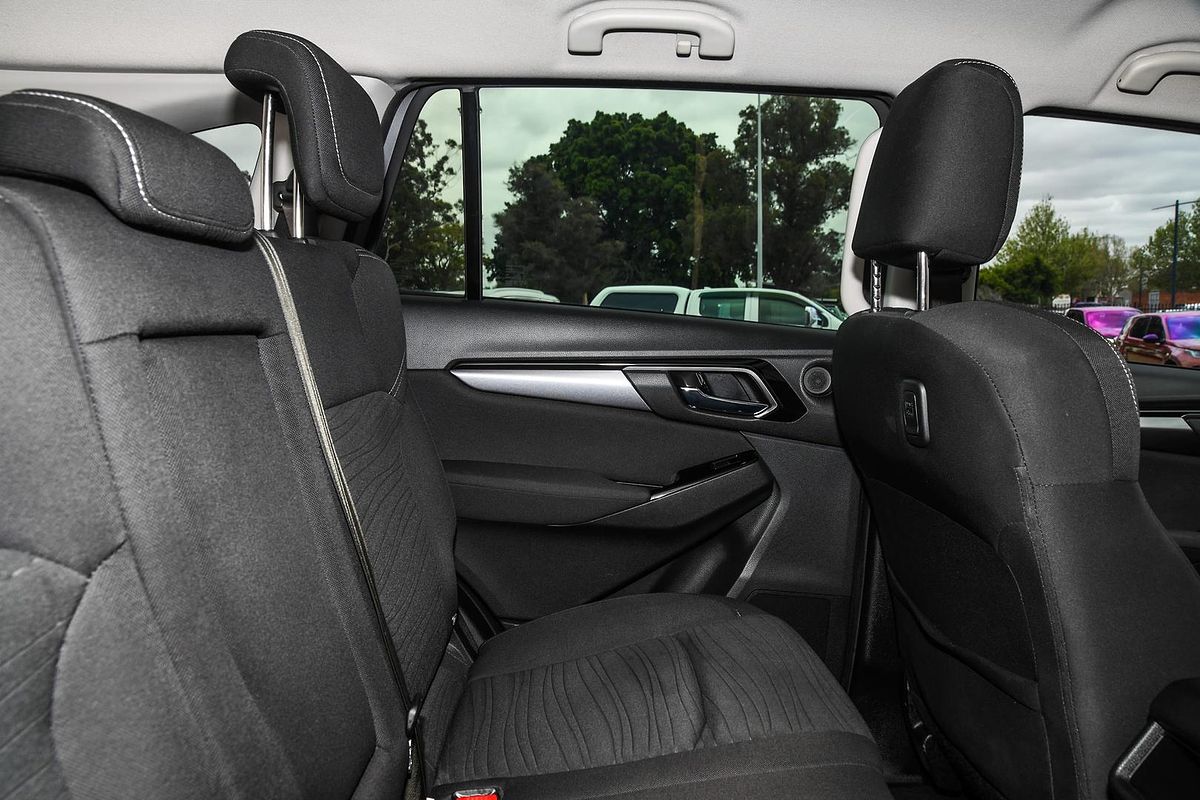 2022 Isuzu MU-X LS-U